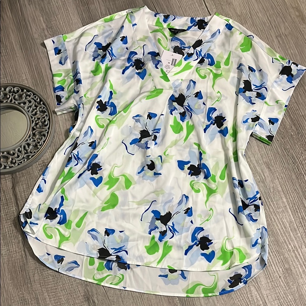 The Limited Top